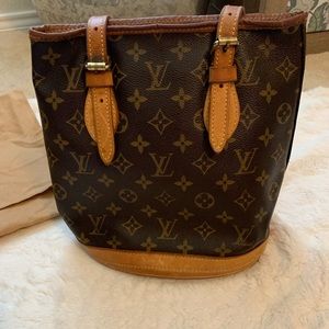 Authentic Louis Vuitton Monogram Petite Bucket 23